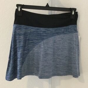 Nine West Active Skort with attached biker style short Woman’s size M